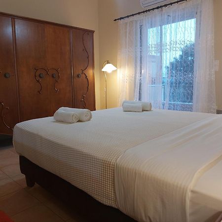 Pleiades Luxury Apartments ポルト・ヘリ エクステリア 写真