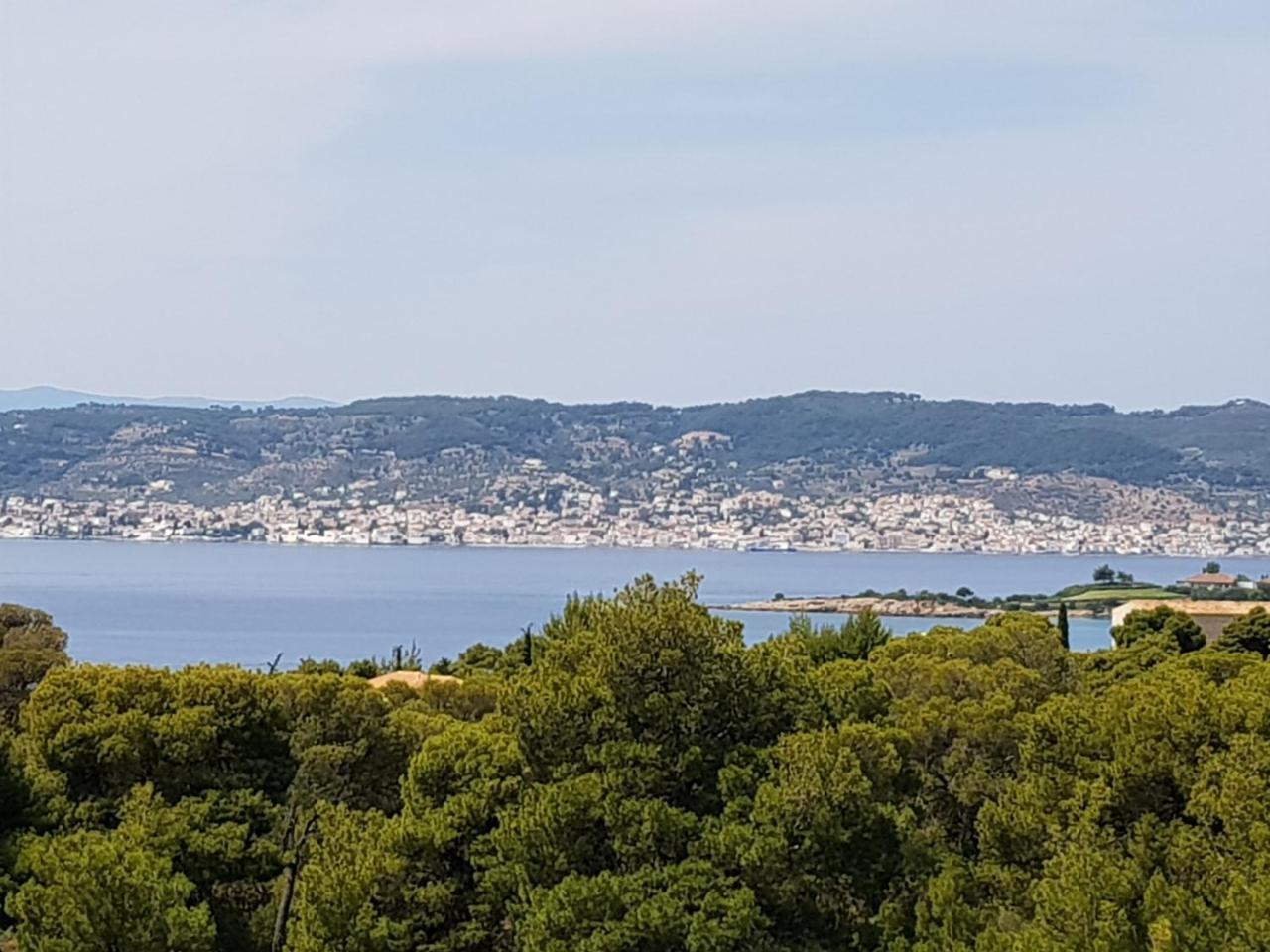 Pleiades Luxury Apartments ポルト・ヘリ エクステリア 写真