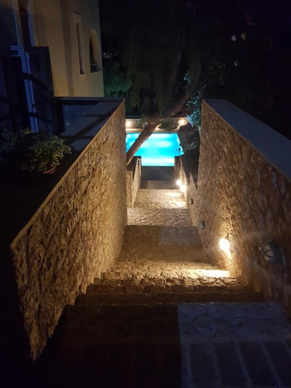 Pleiades Luxury Apartments ポルト・ヘリ エクステリア 写真